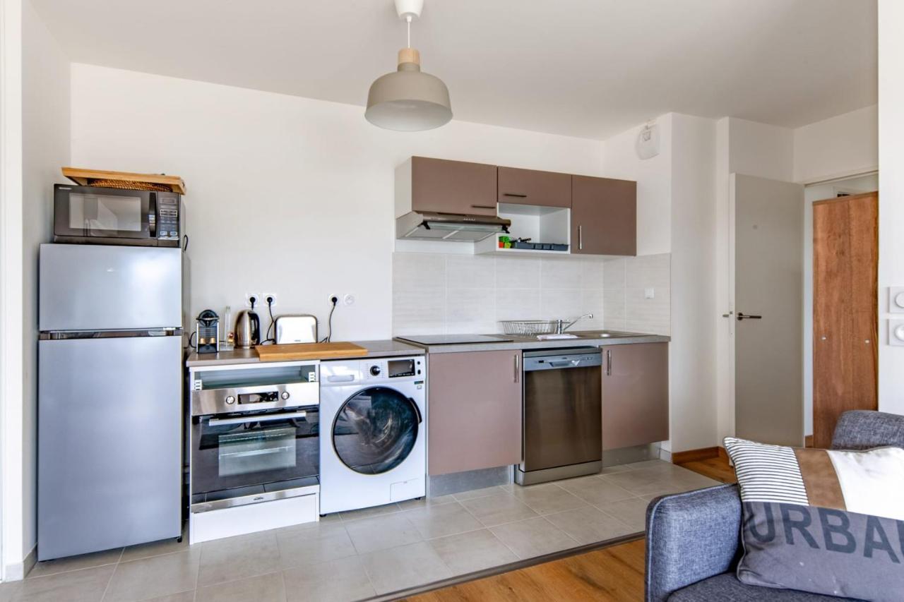 Superbe Neuf Avec Un Grand Balcon - - Welkeys Appartement